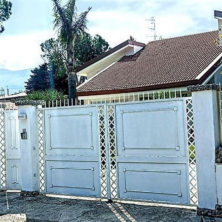 מונדלו Villa Ginevra מראה חיצוני תמונה